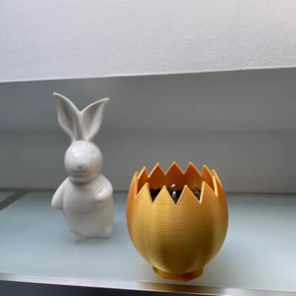 Easter Egg Cracked Planter