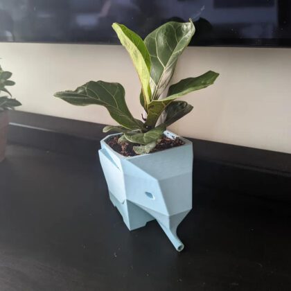 Elephant Plant Pot with Drainage Snout