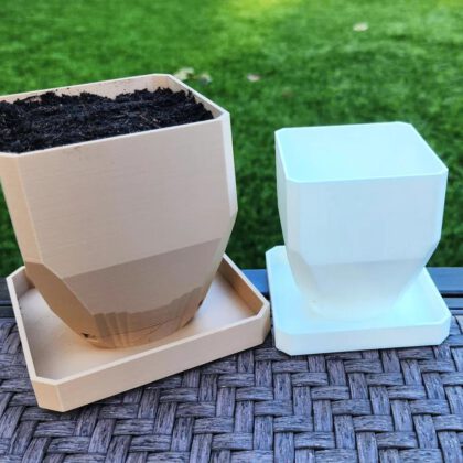 1 Piece Planter w/Drainage