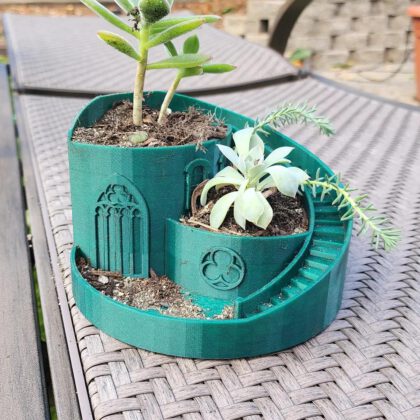 3 Tier Fantasy Planter with drainage
