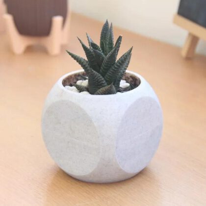 Square planter