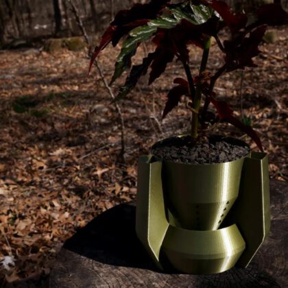 Spiral Vase Planter - Art Deco, Air Pruning, Bypass Watering