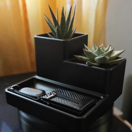 Key tray with pots