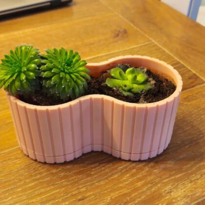 planter with drip tray
